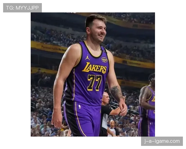 东契奇无球效率提升，对比持球进攻改变独行侠战术格局