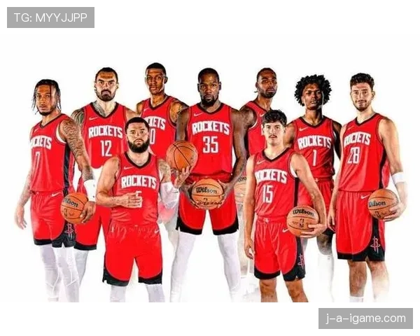 阿门·汤普森突破拉开空间，助力球队关键时刻得分爆发